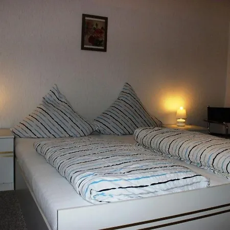 Nordsee-Buesum-Ferienwohnung-2-Zimmer-Wlan-Parkplatz-Meer-Am-Deich-Hafen-150M-Fewo-60M2 Апартаменты *